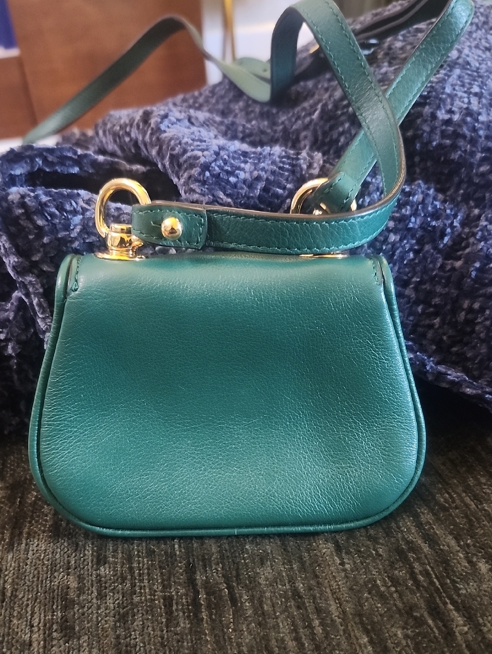 Gucci Blondie Interlocking G Green Mini Leather Crossbody Shoulder Bag - Picture 9 of 16